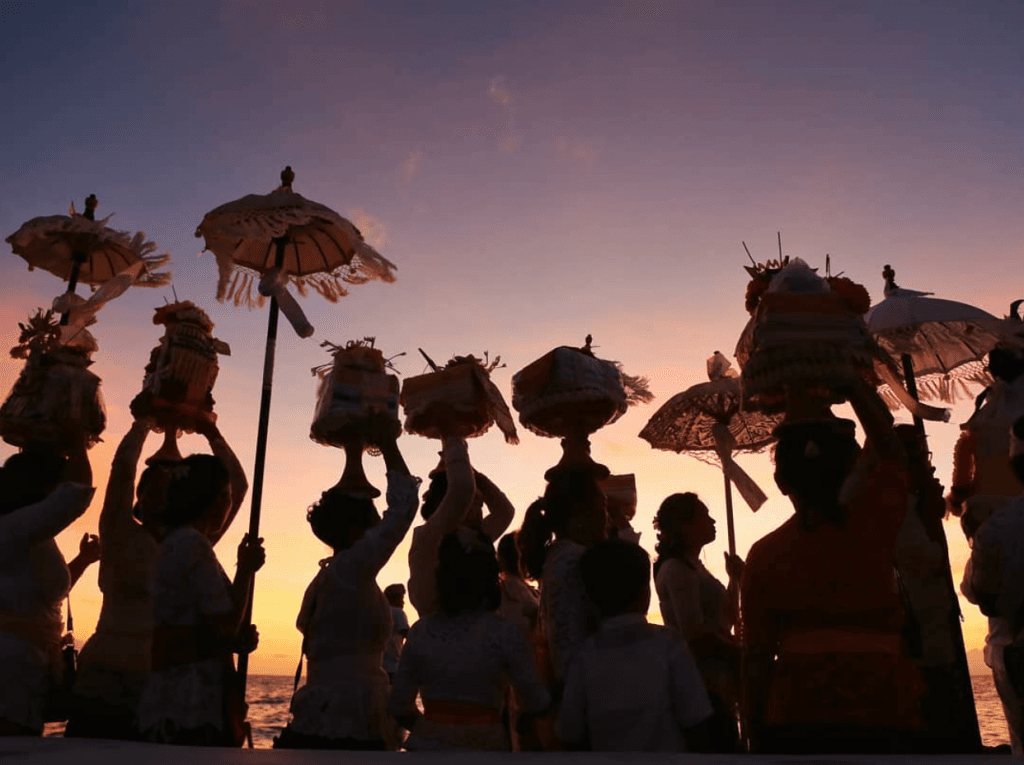 Cultural Performances at Qunci Villas